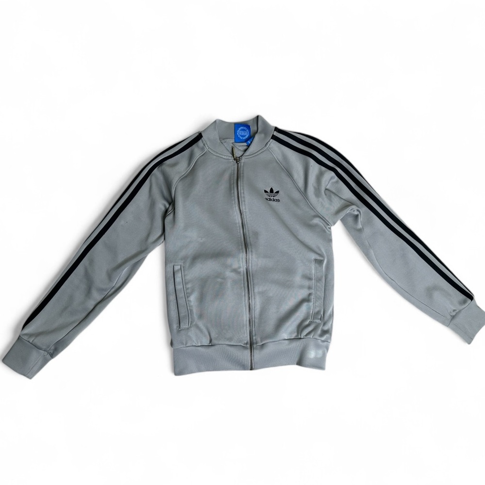 ADIDAS • JACKETS
Women/Men • Size S • Good condition